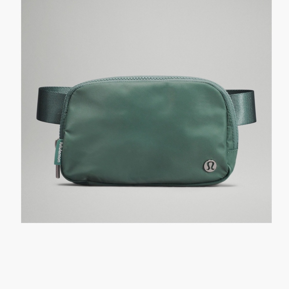 Lululemon belt bag